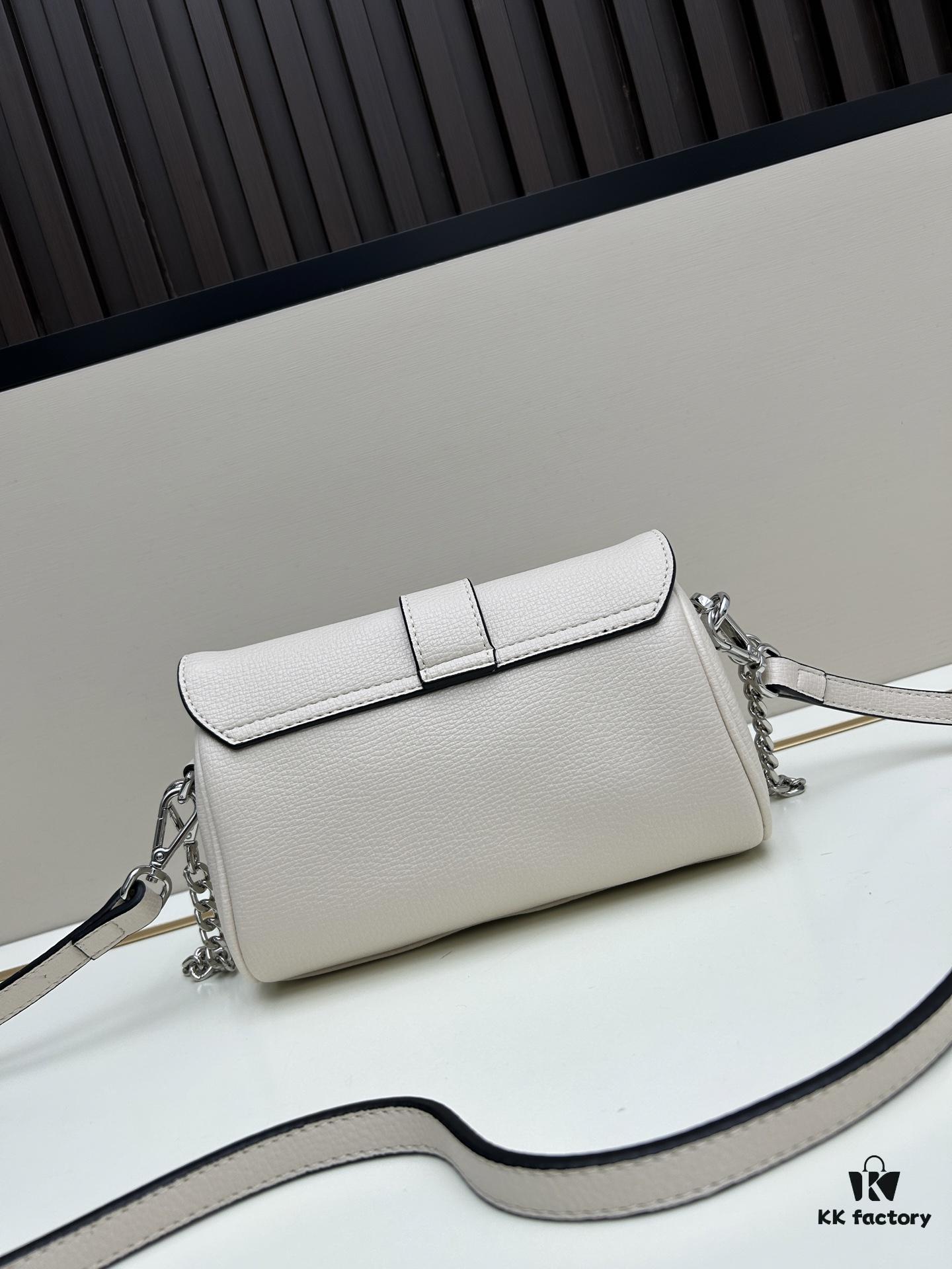 Exclusive Launch - High-Quality Prada-style Lock Bag, Palm Grain Leather, Soft and Thick Texture