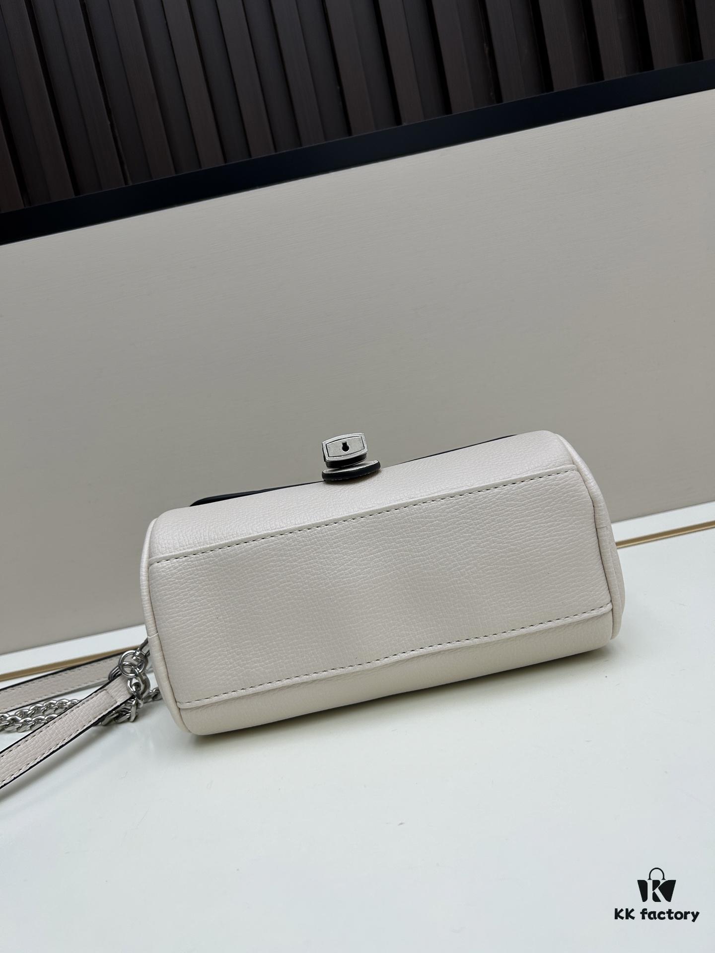 Exclusive Launch - High-Quality Prada-style Lock Bag, Palm Grain Leather, Soft and Thick Texture