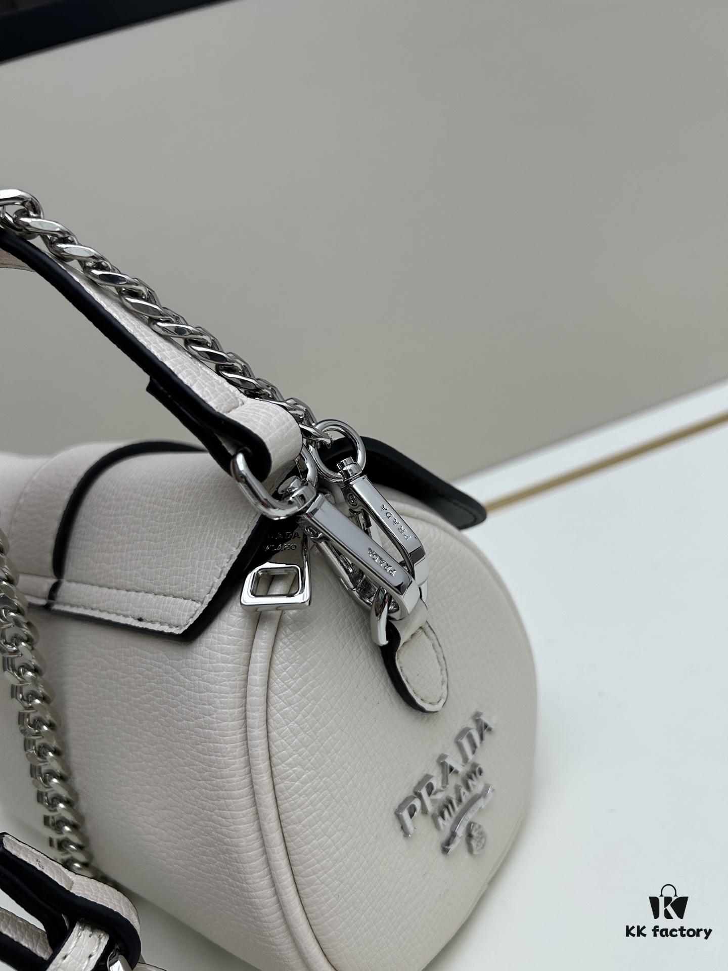 Exclusive Launch - High-Quality Prada-style Lock Bag, Palm Grain Leather, Soft and Thick Texture