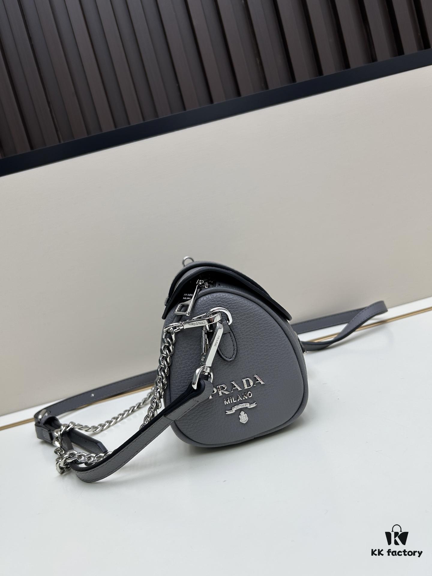 Exclusive Launch - High-Quality Prada-style Lock Bag, Palm Grain Leather, Soft and Thick Texture, Adjustable Chain & Shoulder Strap