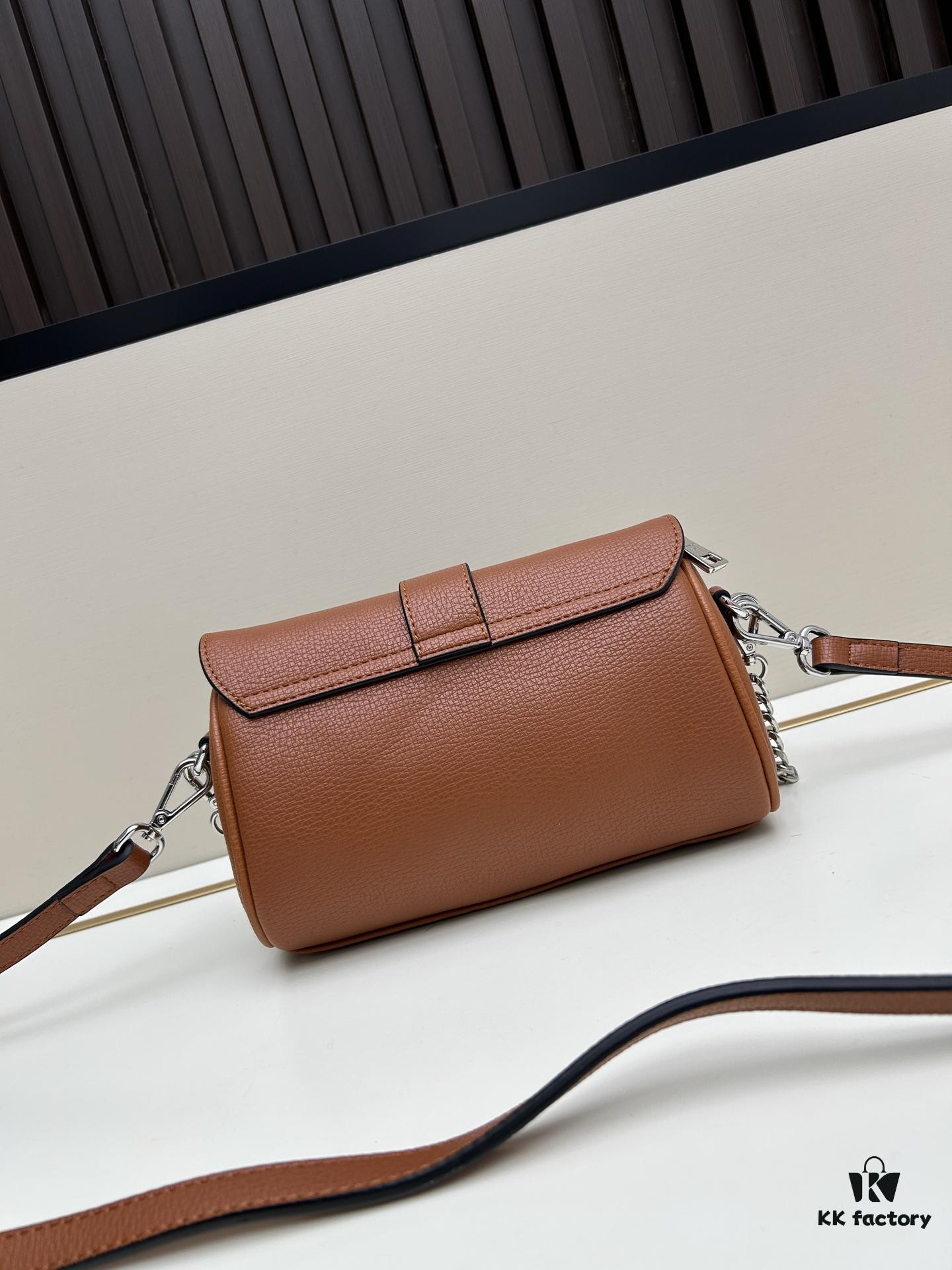 Exclusive Launch - High-Quality Prada-style Lock Bag, Palm Grain Leather, Soft and Thick Texture