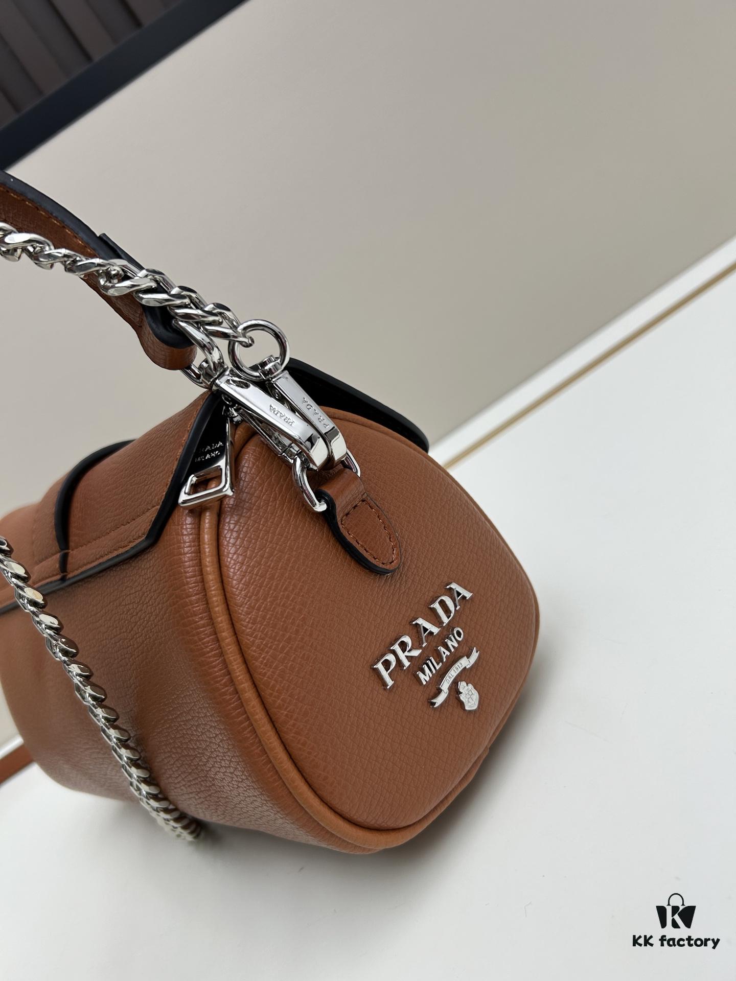 Exclusive Launch - High-Quality Prada-style Lock Bag, Palm Grain Leather, Soft and Thick Texture
