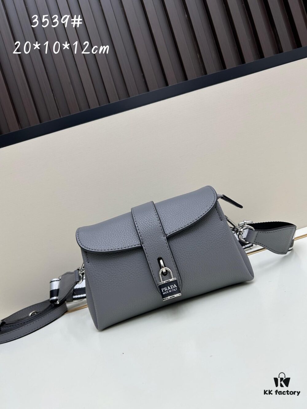 Exclusive Launch - High-Quality Prada-Style Flip Top Bag, Bestselling 2025 Fashion Crossbody with Dual Straps, Genuine Deer-Grain Calfskin