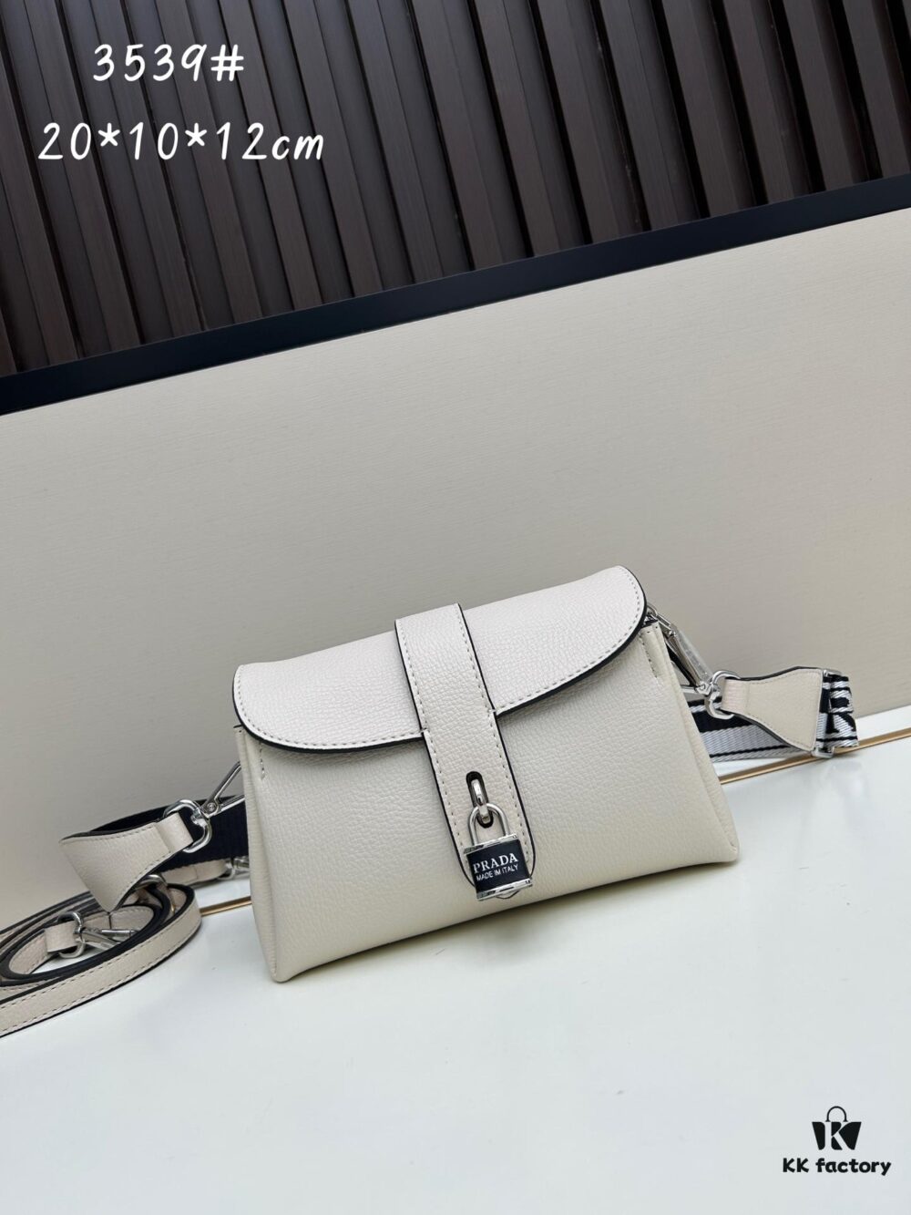 Exclusive Launch - High-Quality Prada-Style Flip Top Bag, Bestselling Flap Design with Dual Shoulder Straps, Genuine Deer-Grain Calfskin, 2025 Fashion Trend All-Season Women's Handbag