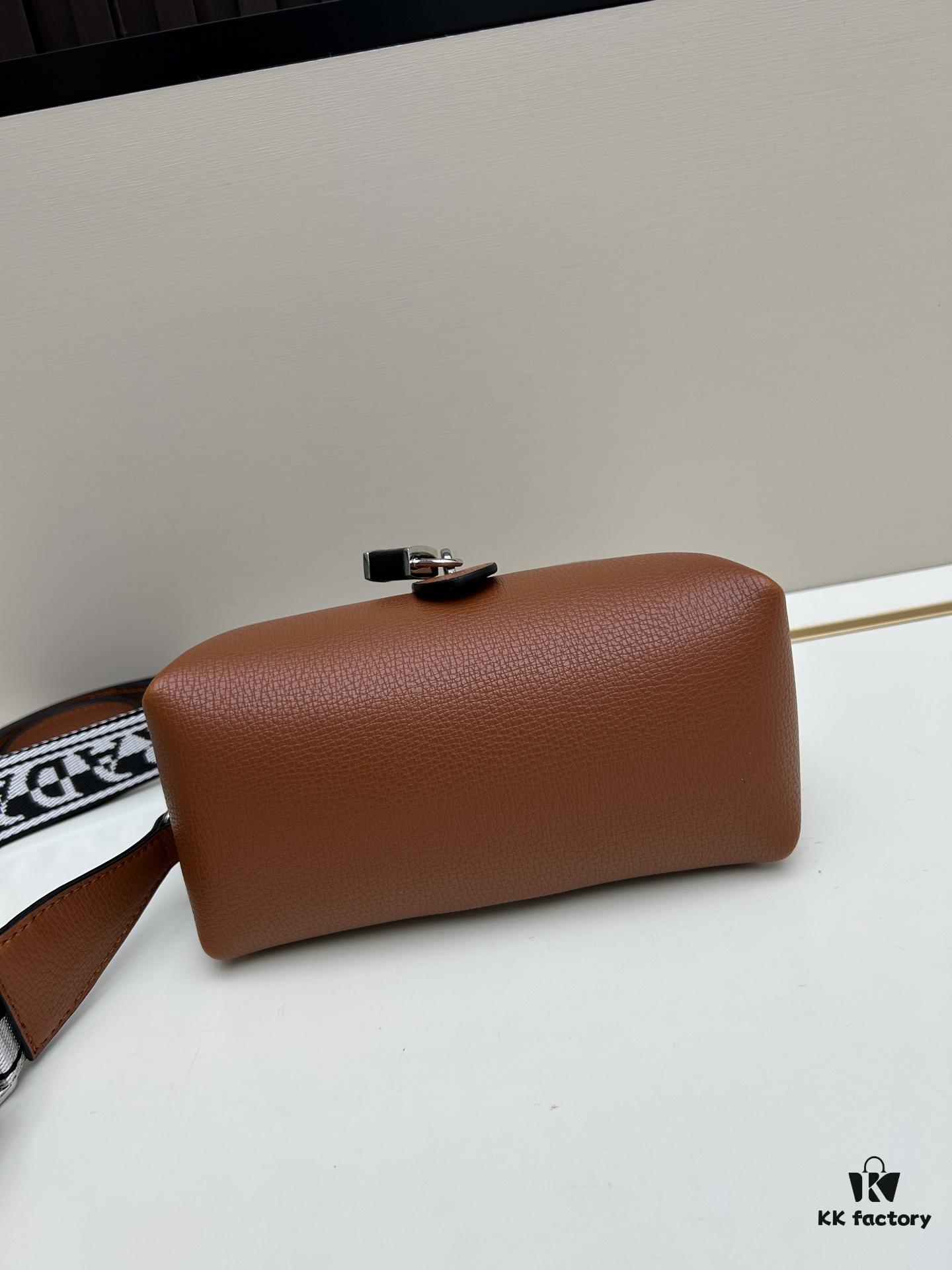 Exclusive Launch - High-Quality Prada-Style Flip Top Bag, Bestselling Flap Design with Dual Shoulder Straps, Genuine Deer-Textured Calfskin, 2025 Fashion All-Season Women's Handbag