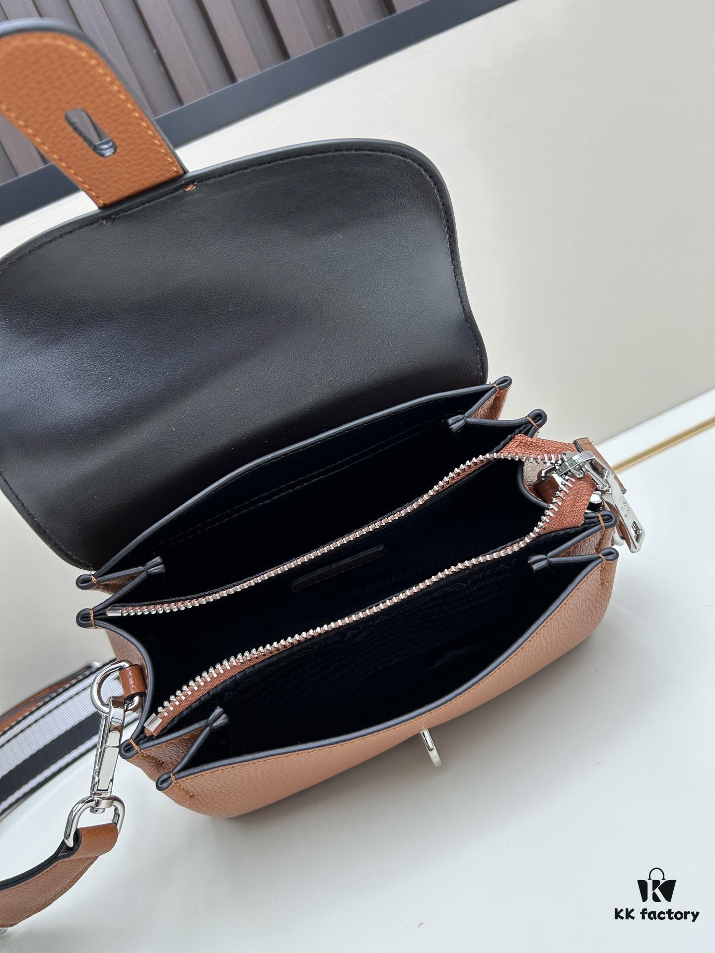 Exclusive Launch - High-Quality Prada-Style Flip Top Bag, Bestselling Flap Design with Dual Shoulder Straps, Genuine Deer-Textured Calfskin, 2025 Fashion All-Season Women's Handbag