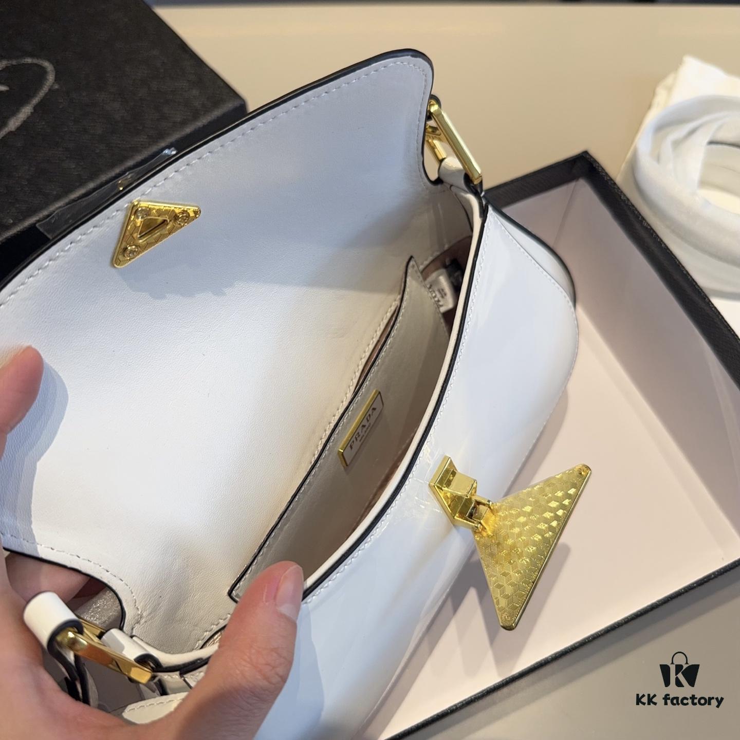 New Arrival 🔜 Upgraded Version🔥 Prada Official Store New Style Crossbody Bag – Shoulder Bag with Long Strap, Celebrity Match! High Attention-Grabbing, Same as Retail Quality, Comparable to Authentic