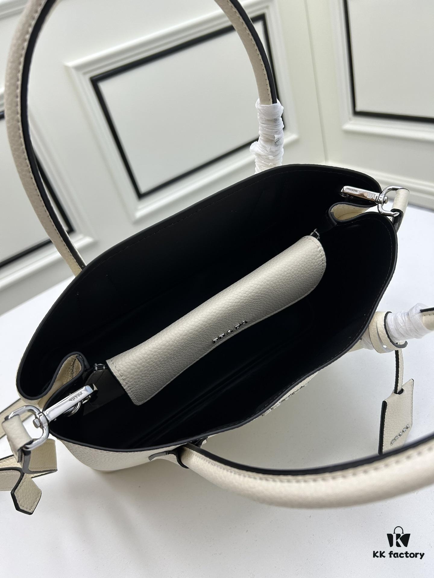 Upgraded Large Size 🌹 PRADA Double Bag New Arrival (Large Version) Exquisite Leather Texture Now Available