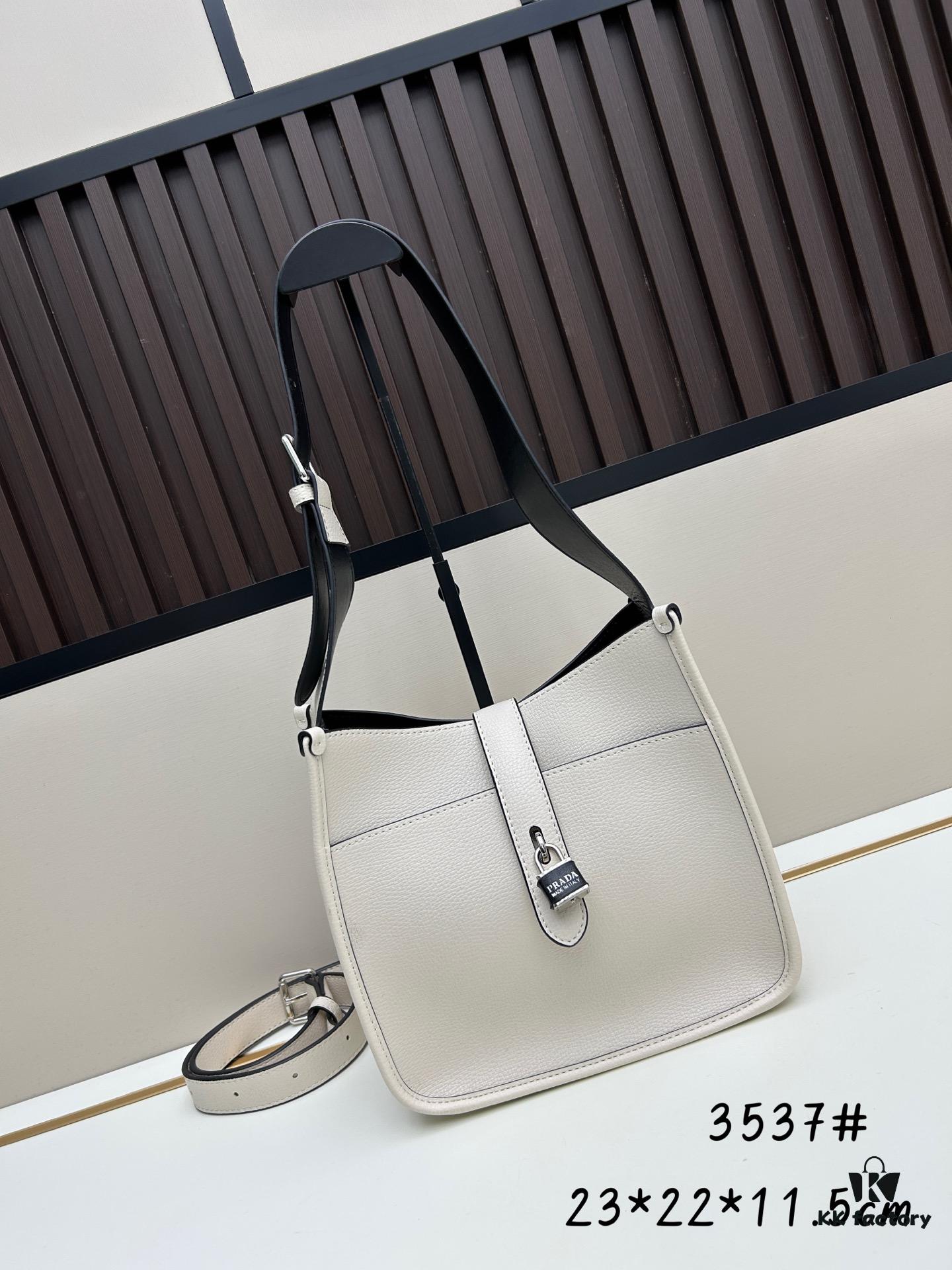 Exclusive Launch - High-Quality Lock Bag [Celebration] Trending Worldwide 2025 Fashion New Arrival Prada Celebrity Style