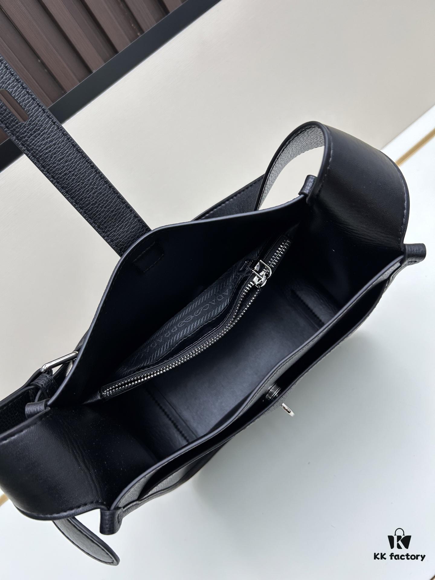 Exclusive Launch - High-Quality Prada-style Lock Bag 2025 Fashion New Arrival Celebrity Match