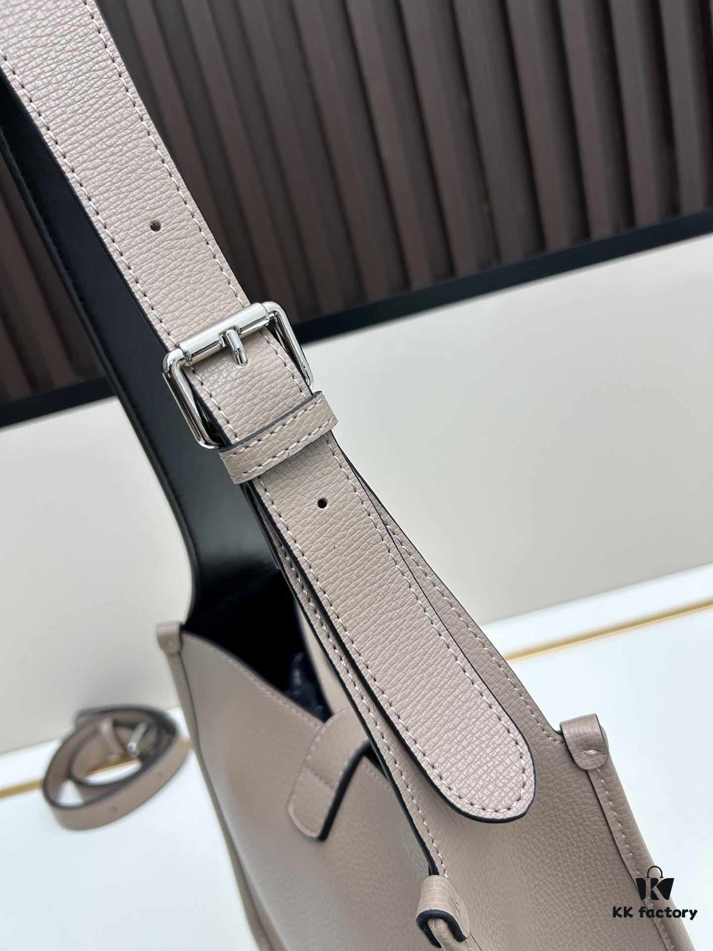 Exclusive Launch - High-Quality Lock Bag 2025 Fashion New Arrival Prada (PRADA) Celebrity Style