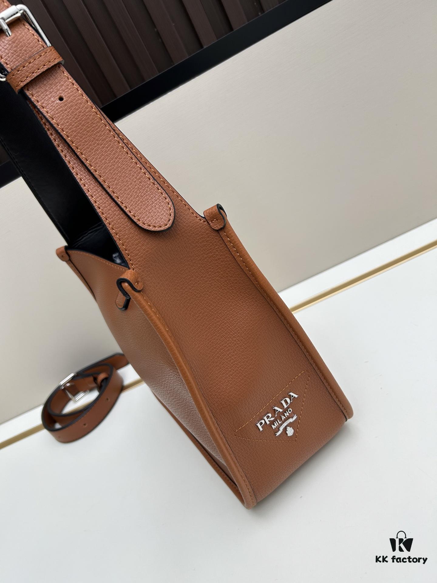 Exclusive Launch - High-Quality Prada-style Lock Bag 2025 Fashion New Arrival Celebrity Match