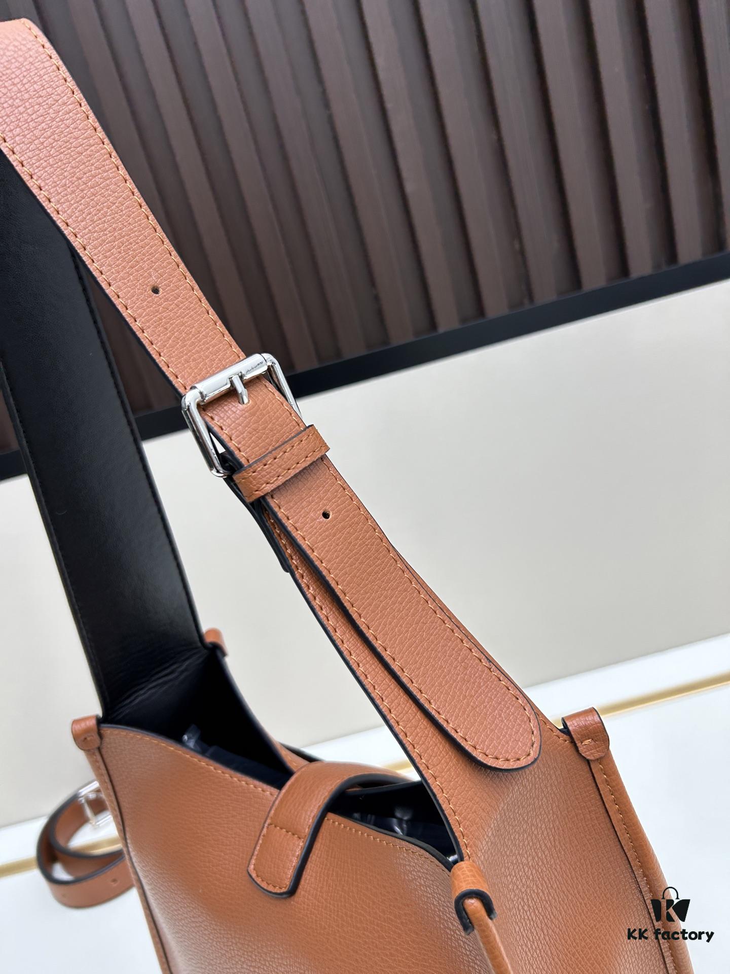 Exclusive Launch - High-Quality Prada-style Lock Bag 2025 Fashion New Arrival Celebrity Match