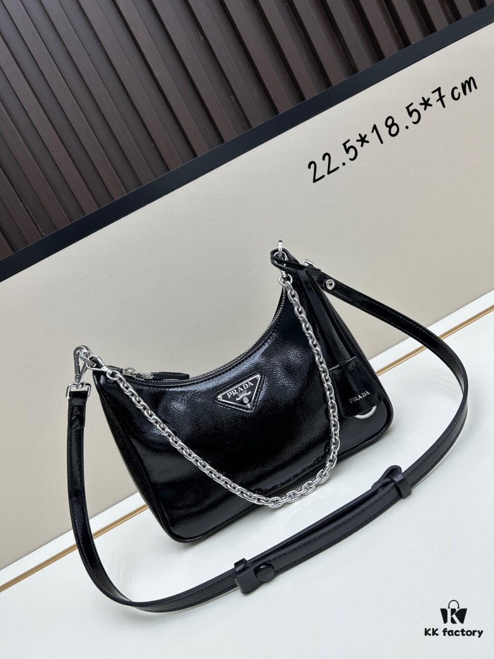 PRADA Re-Edition NaplaK Women's Shoulder or Crossbody Bag in Enamel-Finished Calfskin with Box 🎁