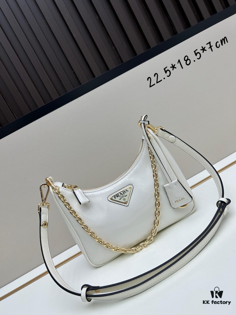 PRADA Re-Edition NaplaK Women's Shoulder or Crossbody Bag in Enamel-Finished Calfskin with Box 🎁