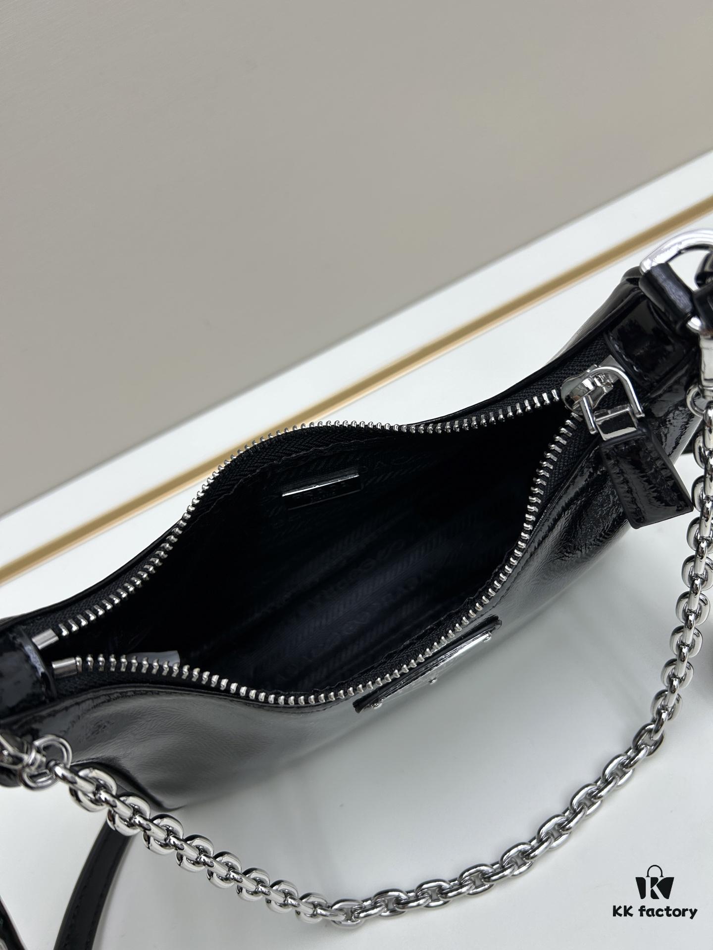 PRADA Re-Edition NaplaK Women's Shoulder or Crossbody Bag in Enamel Leather with Box 🎁