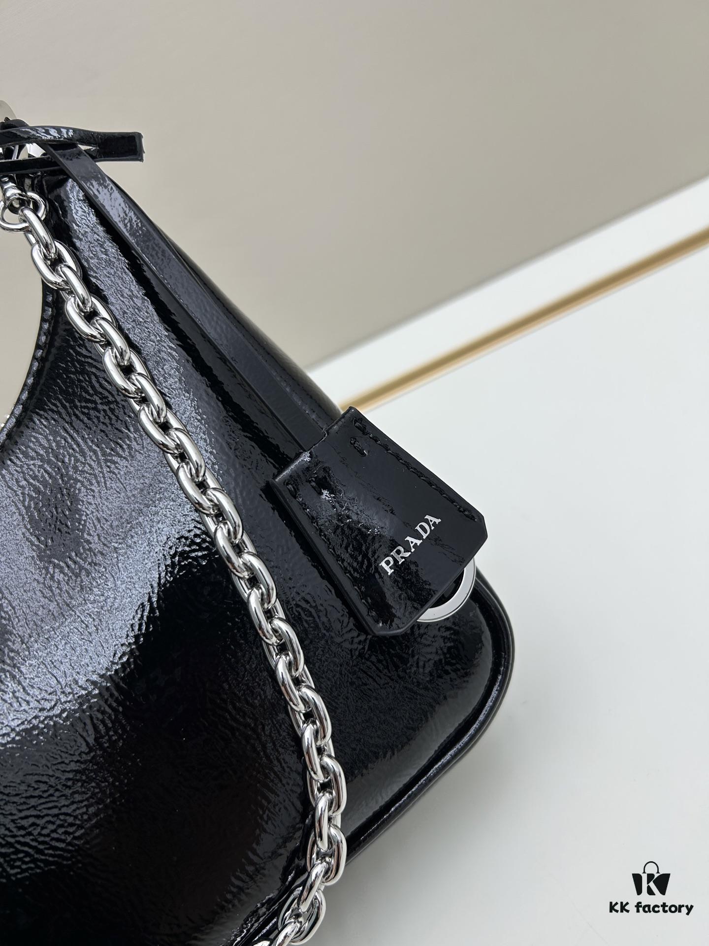 PRADA Re-Edition NaplaK Women's Shoulder or Crossbody Bag in Enamel Leather with Box 🎁