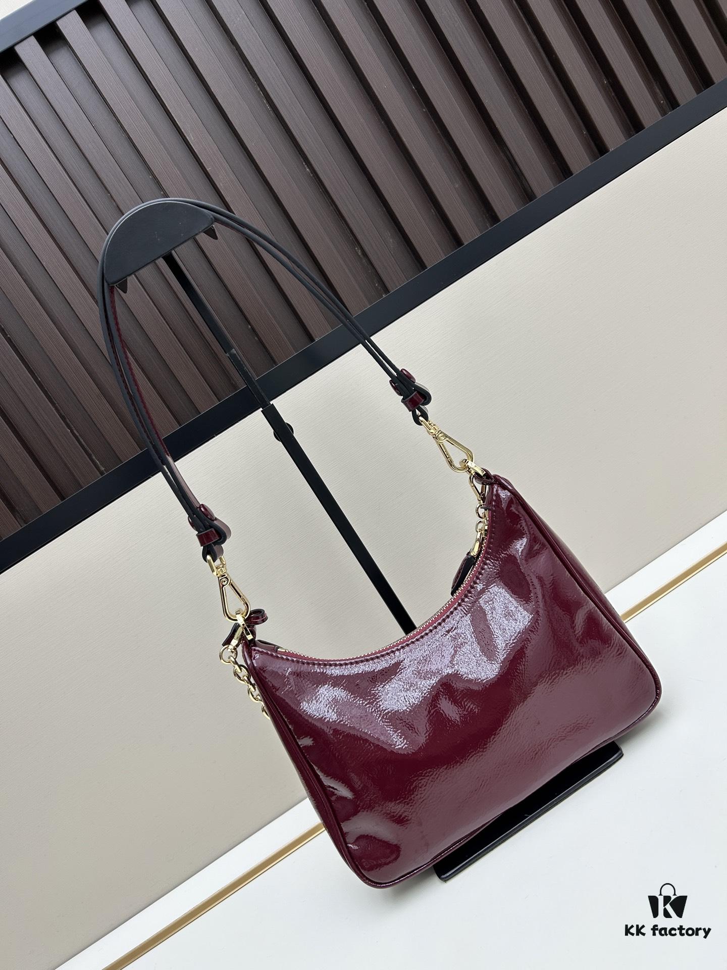 PRADA Re-Edition NaplaK Women's Shoulder or Crossbody Bag in Enamel Leather with Box 🎁