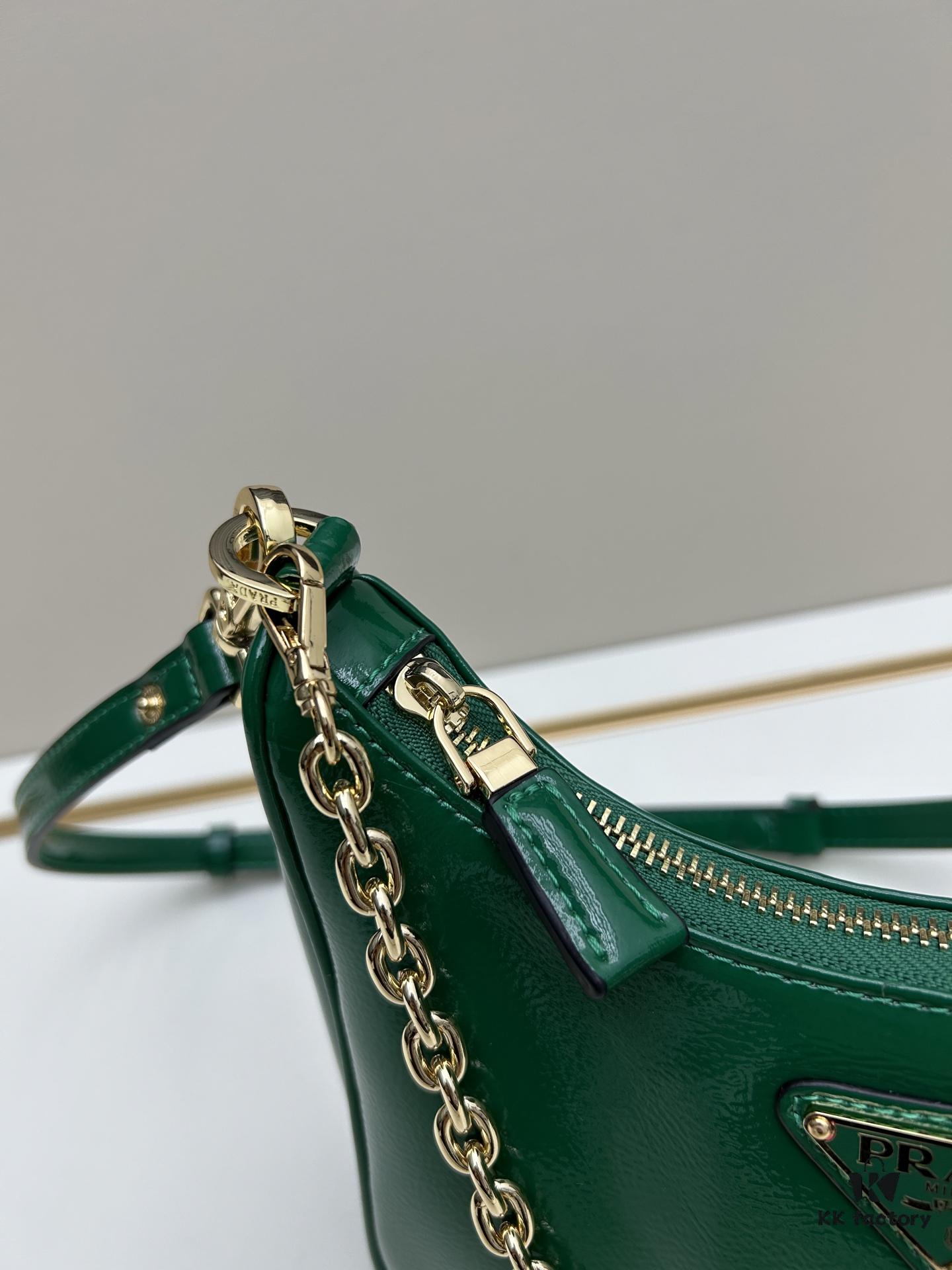 PRADA Re-Edition NaplaK Women's Shoulder or Crossbody Bag in Enamel-Finished Calfskin with Box 🎁