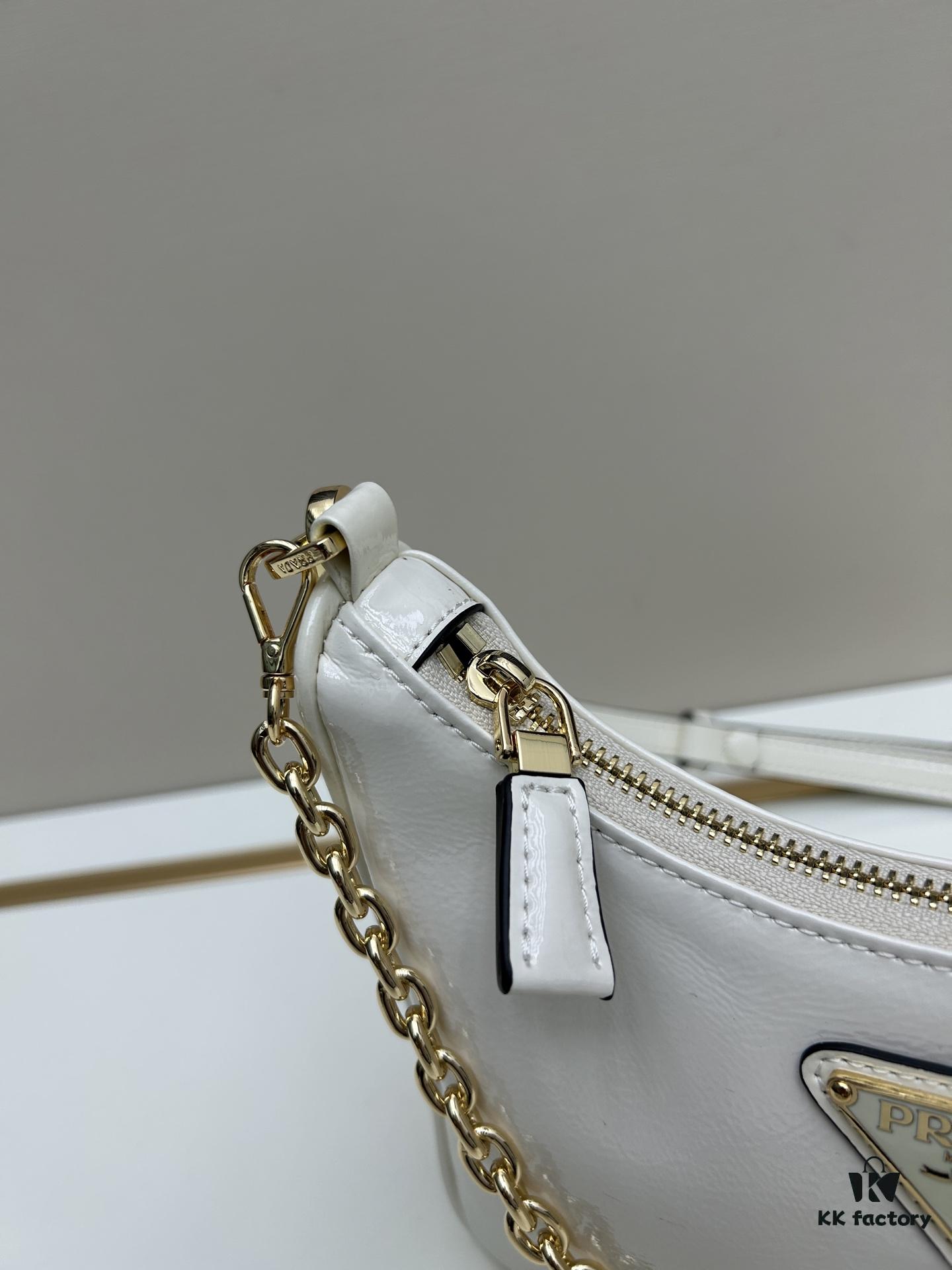 PRADA Re-Edition NaplaK Women's Shoulder or Crossbody Bag in Enamel-Finished Calfskin with Box 🎁