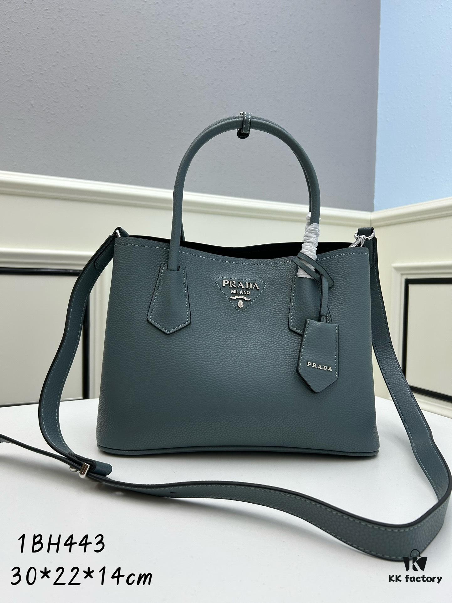 Upgraded Large Size 🌹 Prada PRADA New Arrival (Large Version) Fine Litchi Grain Calfskin Handbag 2023 DoubleBag Collection