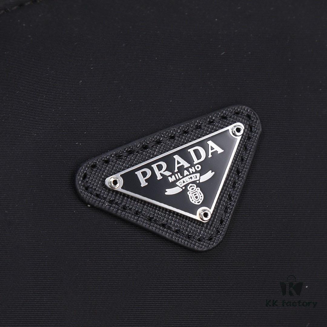 2023 Spring Summer Men's Handheld Travel Bag 🐆 Prada-style Travel Tote – A Large Bag You'll Fall in Love With at First Sight, Full of Personality, Stylish, Versatile, and Highly Practical with Ample Capacity, Suitable for Both Men and Women
