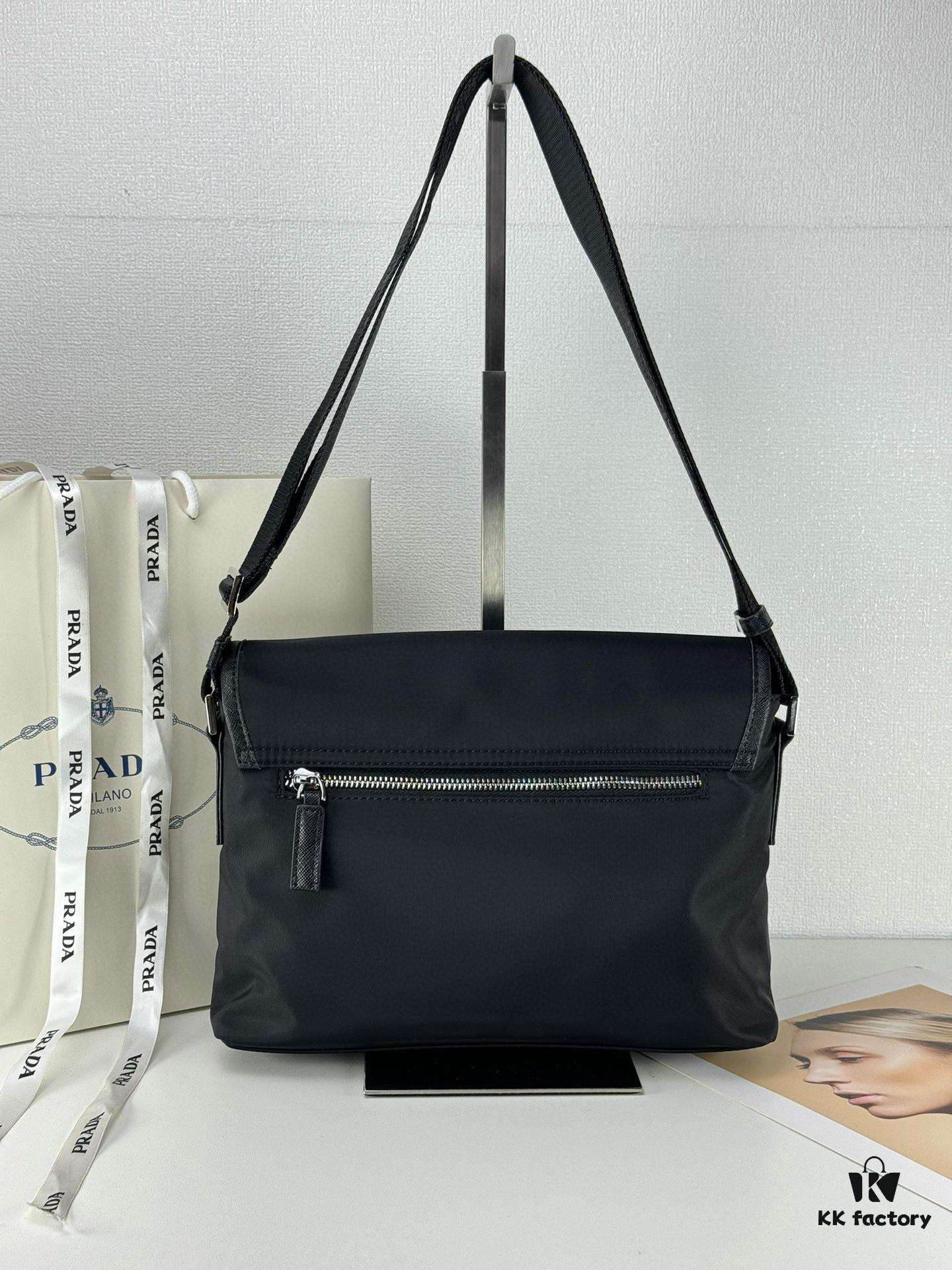 New Arrival Prada PRADA Shoulder Bag for Underarm or Crossbody Wear
