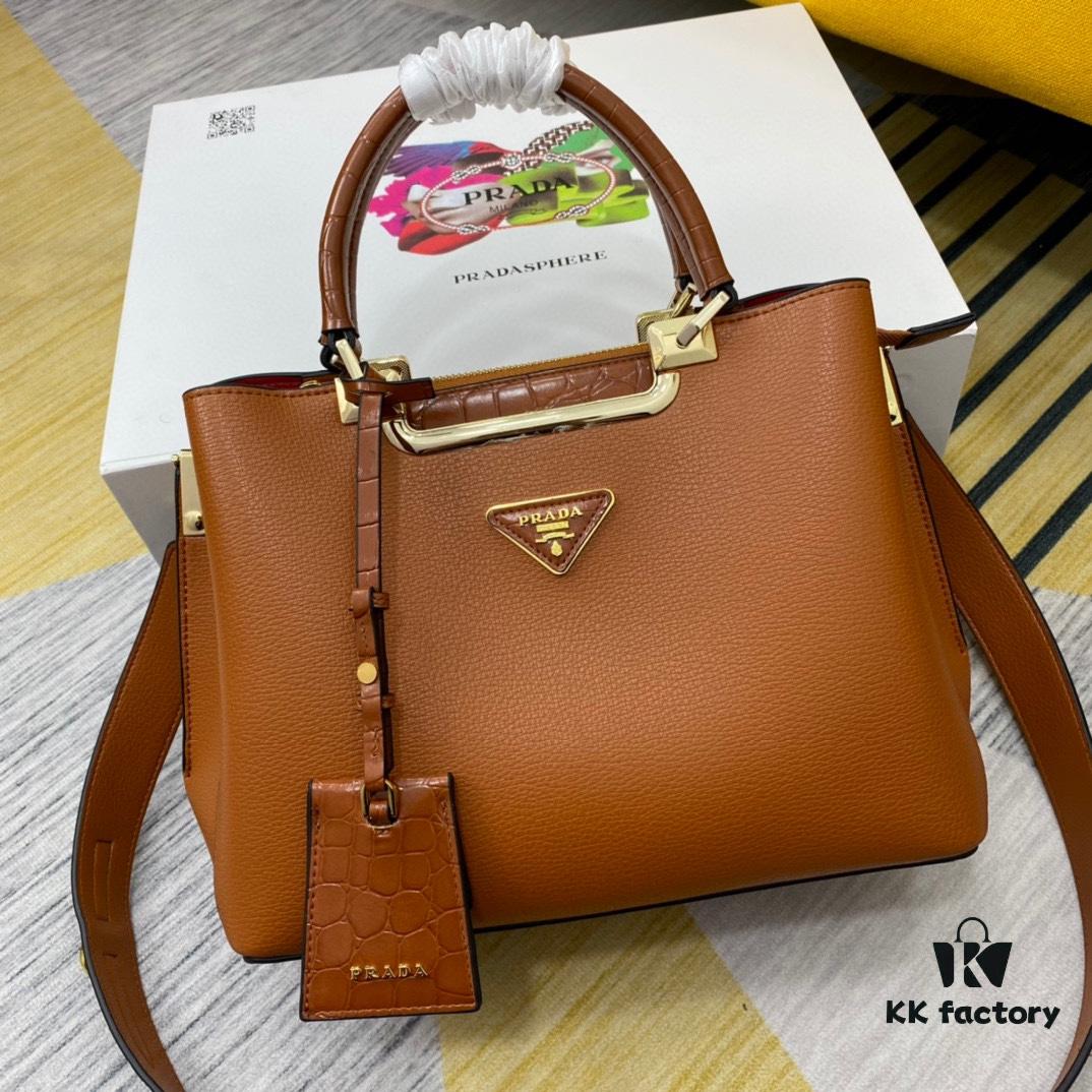 2020 New Arrival PRADA Handbag Model 66152 Size 30*22*14