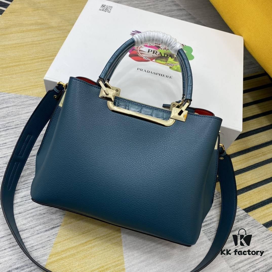 2020 New Arrival PRADA Handbag Model 66152 Size 30*22*14
