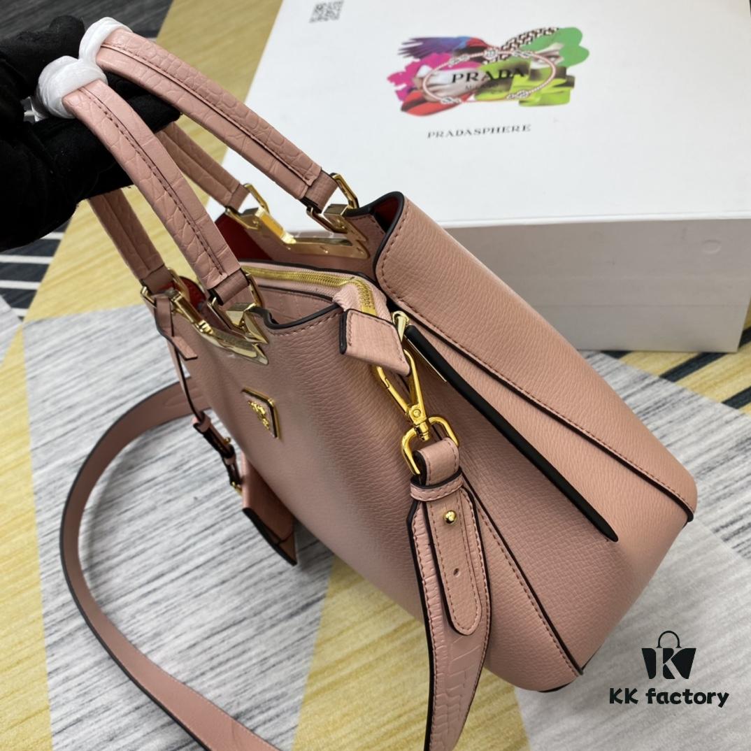 2020 New Arrival PRADA Handbag Model 66152 Size 30*22*14