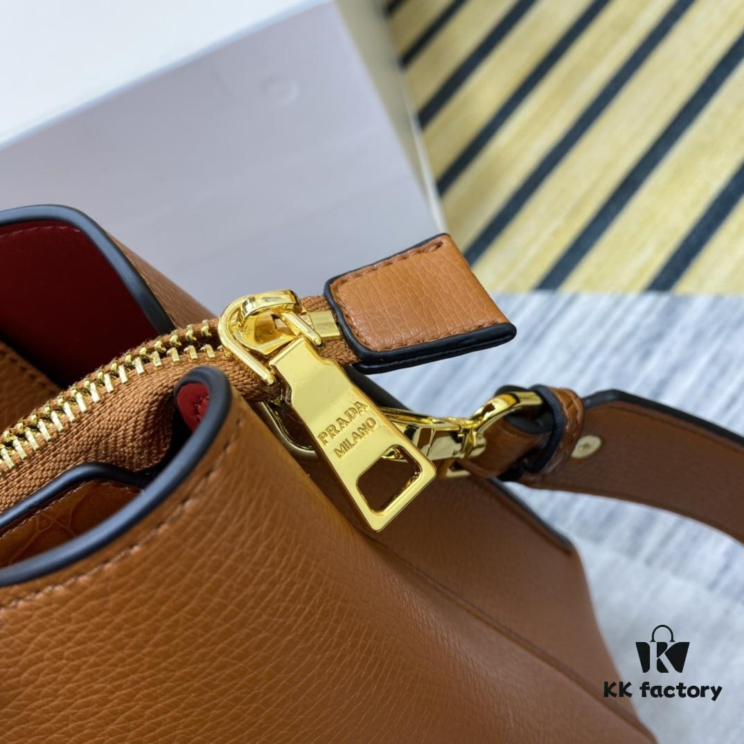 2020 New Arrival PRADA Style 66152 Genuine Calfskin with Shiny Crocodile Texture Large Capacity Handbag