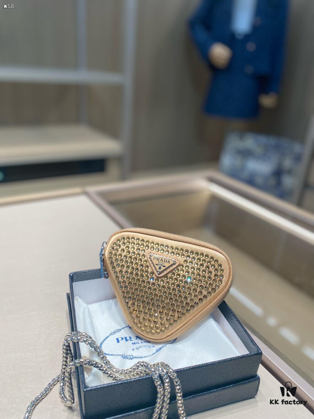 Prada Chain Triangle Bag, Clutch Wallet, 14.2 x 11 cm, Gift Box Included 🎁