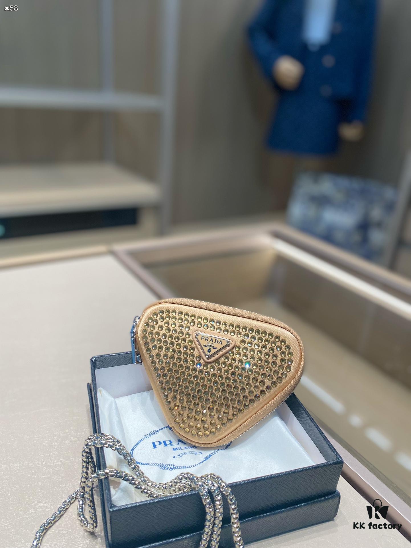 Prada Chain Triangle Bag, Clutch Wallet, 14.2 x 11 cm, Gift Box Included 🎁