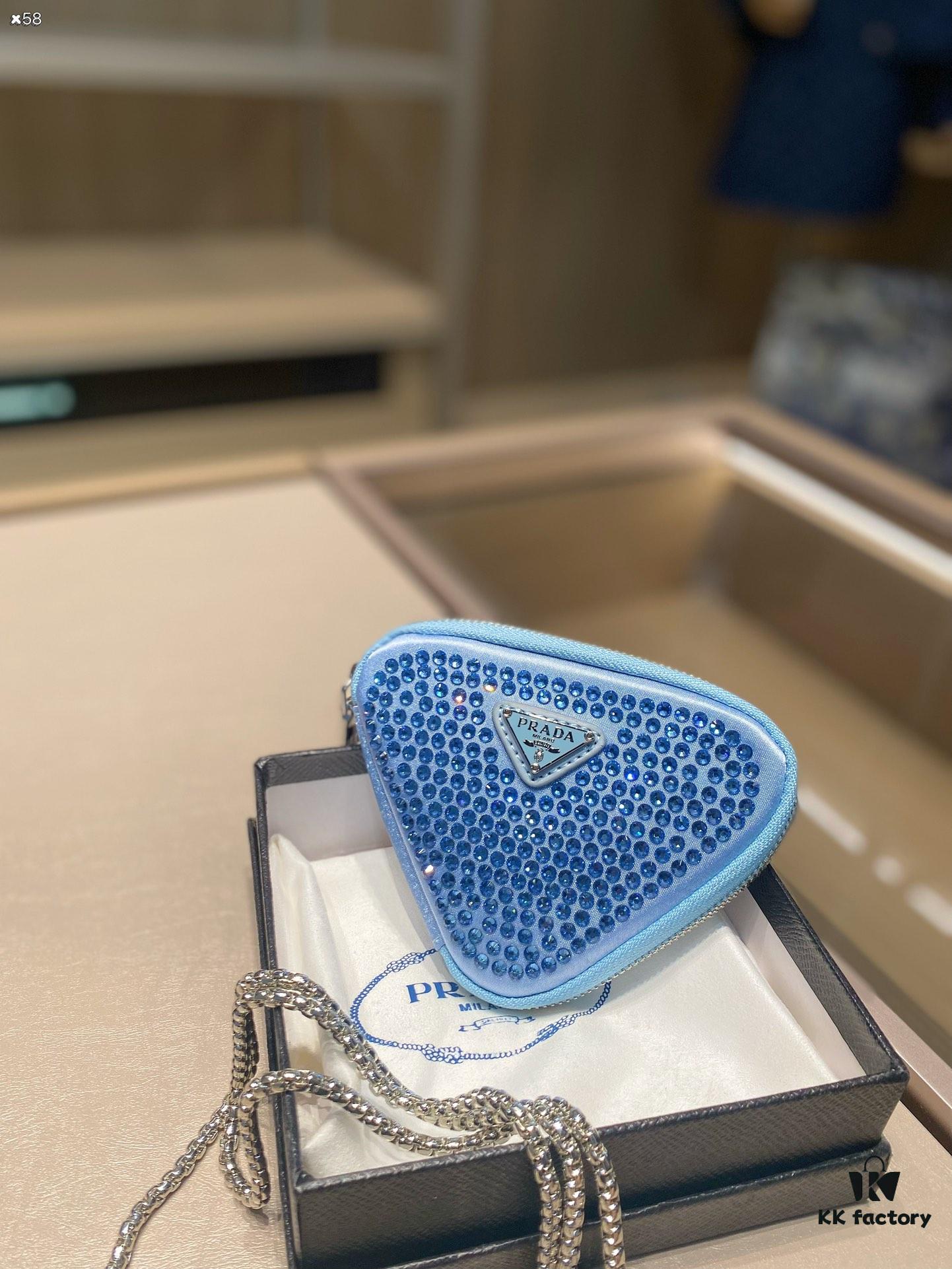 Prada Chain Triangle Bag, Clutch Wallet, 14.2 x 11 cm, Gift Box Included 🎁