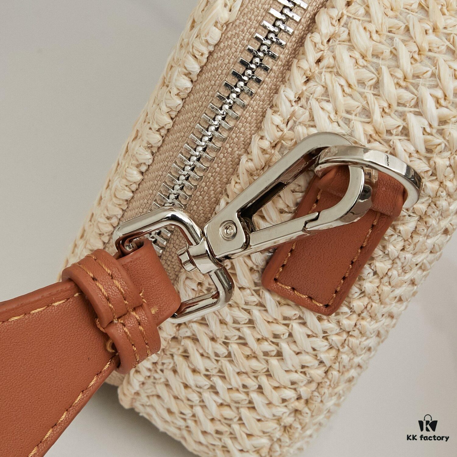 P Brand Raffia Camera Bag - Catch the Last Moments of Summer