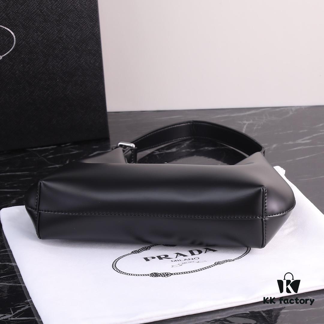 Prada-inspired shoulder bag with elegant design and premium color scheme, size 24.14, model 8812