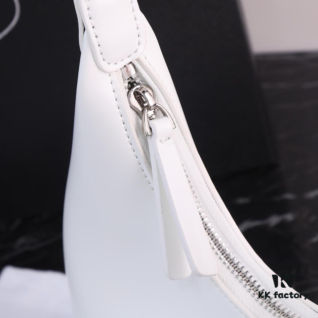 Prada-inspired underarm bag with elegant design and sophisticated color scheme, size 24.14, model 8812