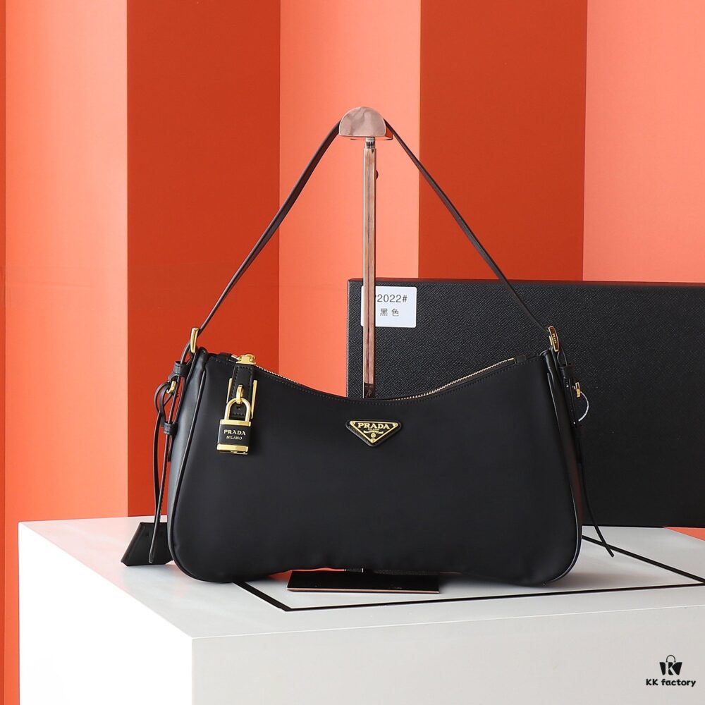 PRADA - Latest Model Handbag / Nylon Lock Bag, Synchronized with Official Website, Made from Original Imported Waterproof Fabric with Authentic Hardware, Exquisite Craftsmanship, Comfortable Touch, OEM by 175, Genuine Quality