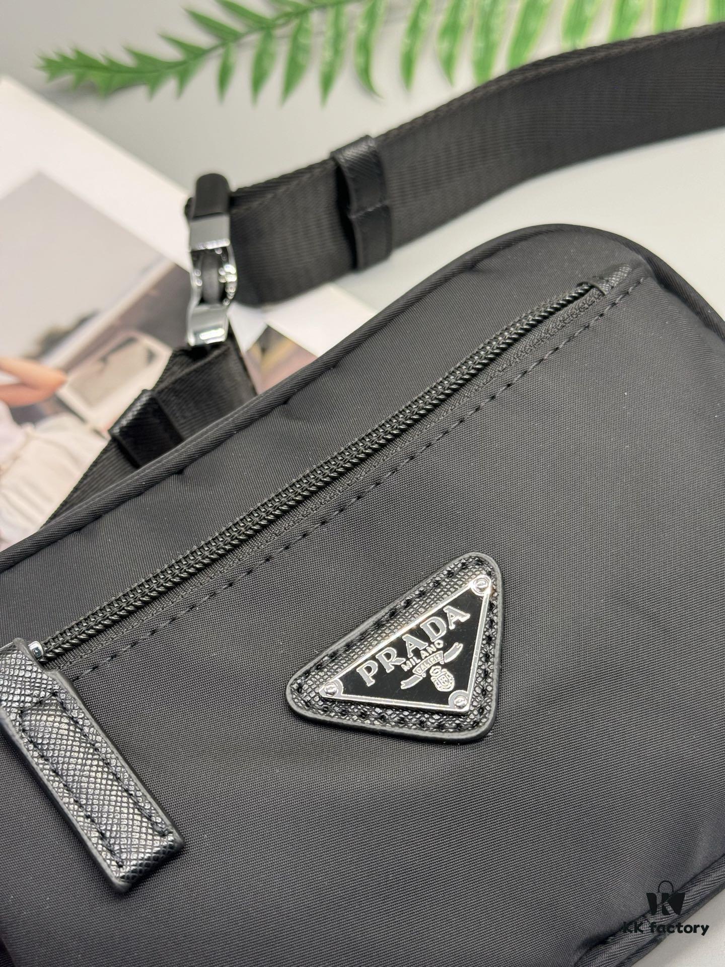 Prada Waist Bag - Latest Designer Model, High-End Waterproof Fabric, Compact and Practical