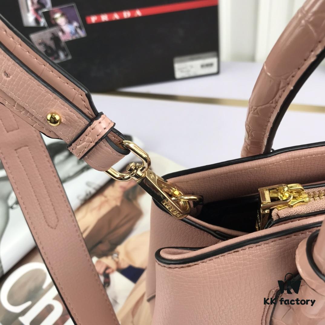 New Arrival 2020 PRADA Hot Global Launch - Model 66153, 30*24*14cm, Premium Calfskin with Shiny Crocodile Texture