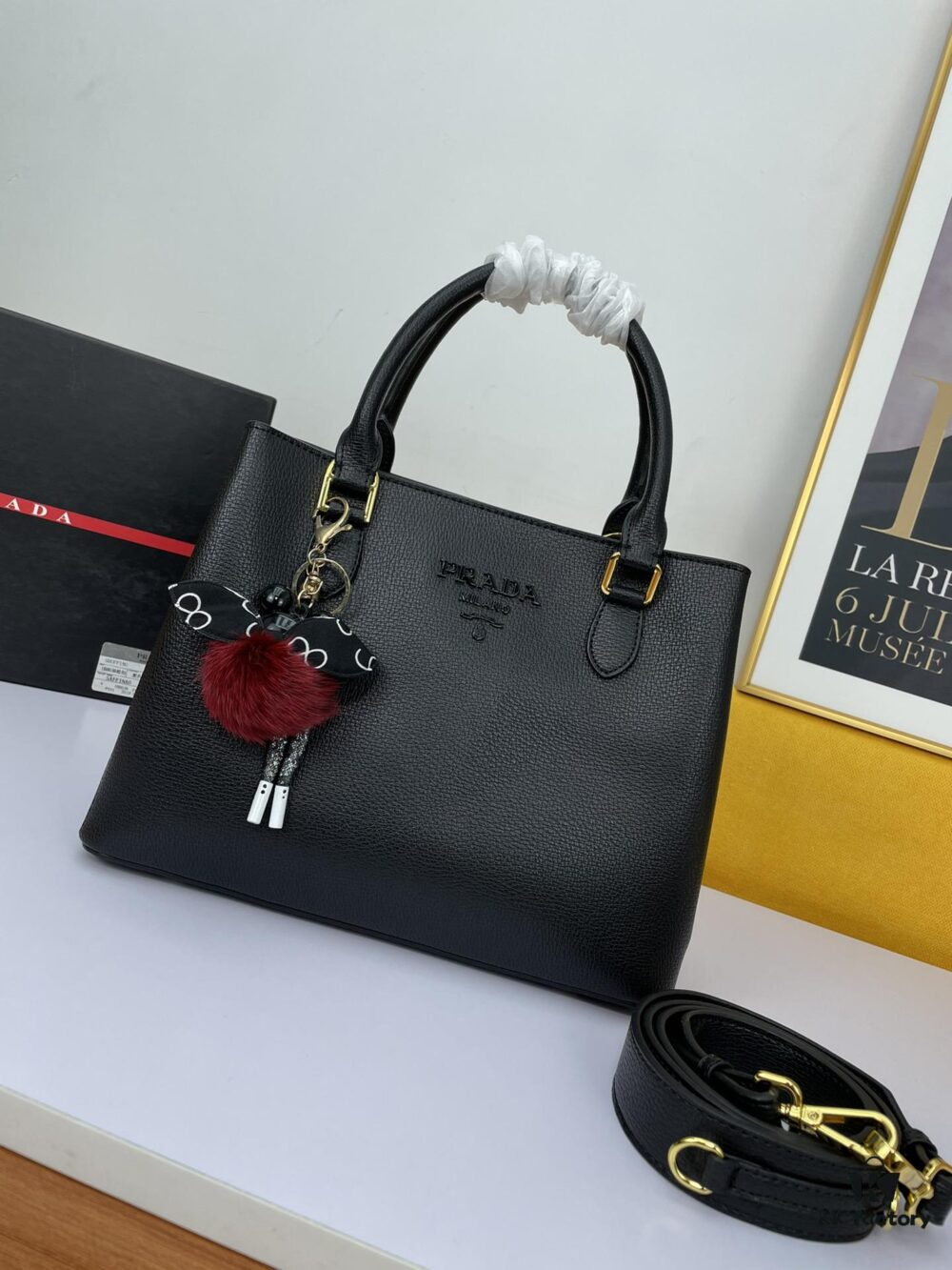 New Arrival Prada 2107 (2020 Bestseller) – The Ultimate Statement Piece, Timeless Style, Perfect for Every Occasion