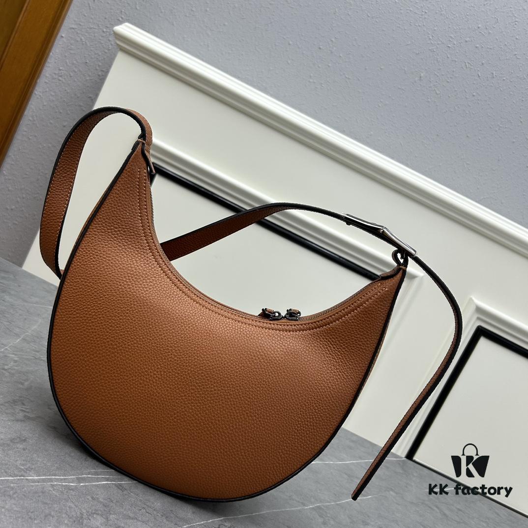 PRADA New Arrival: French Elegance Meets Winter Casual Style