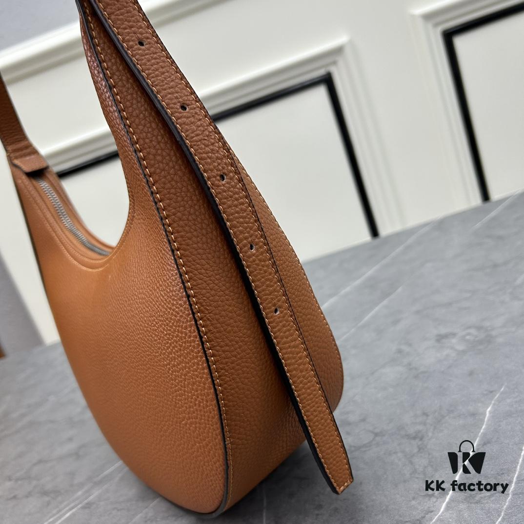 PRADA New Arrival: French Elegance Meets Winter Casual Style