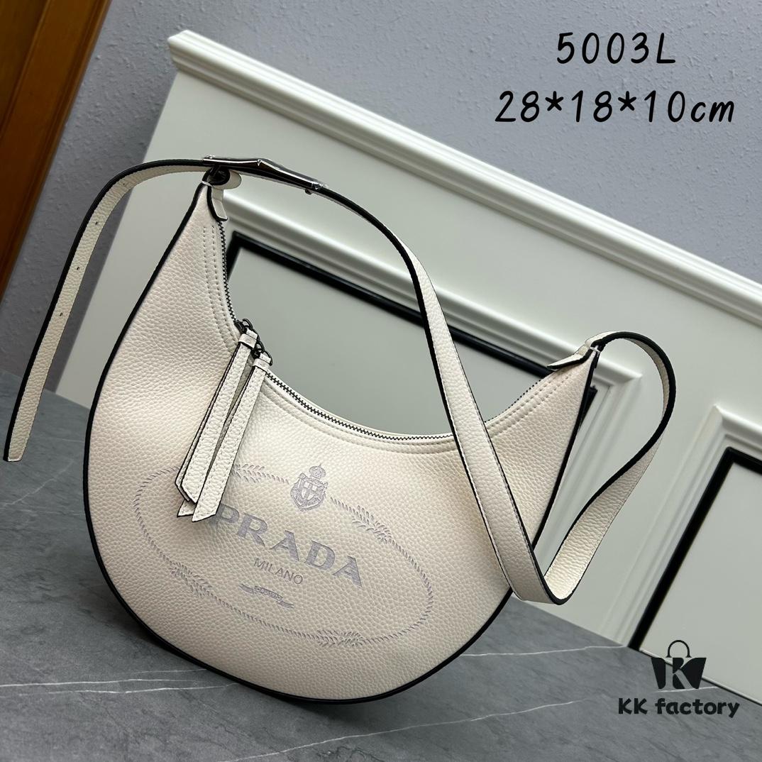 PRADA New Arrival French Elegance Winter Casual Style Unique and Stylish Handbag