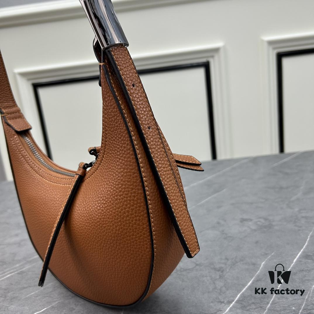 PRADA New Arrival French Elegance Winter Casual Handbag - Stylish and Versatile Design