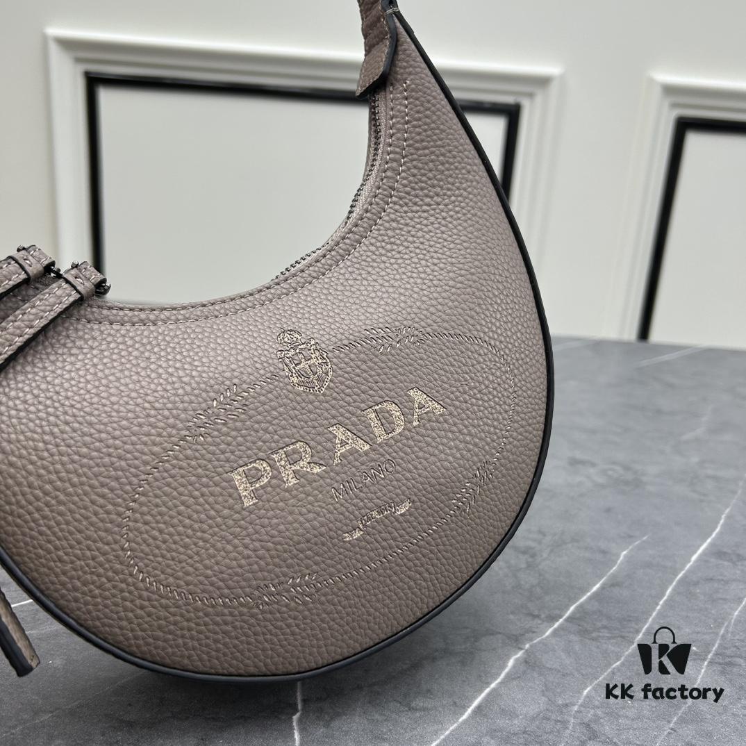 PRADA New Arrival French Elegance Winter Casual Handbag - Small Size 5003S