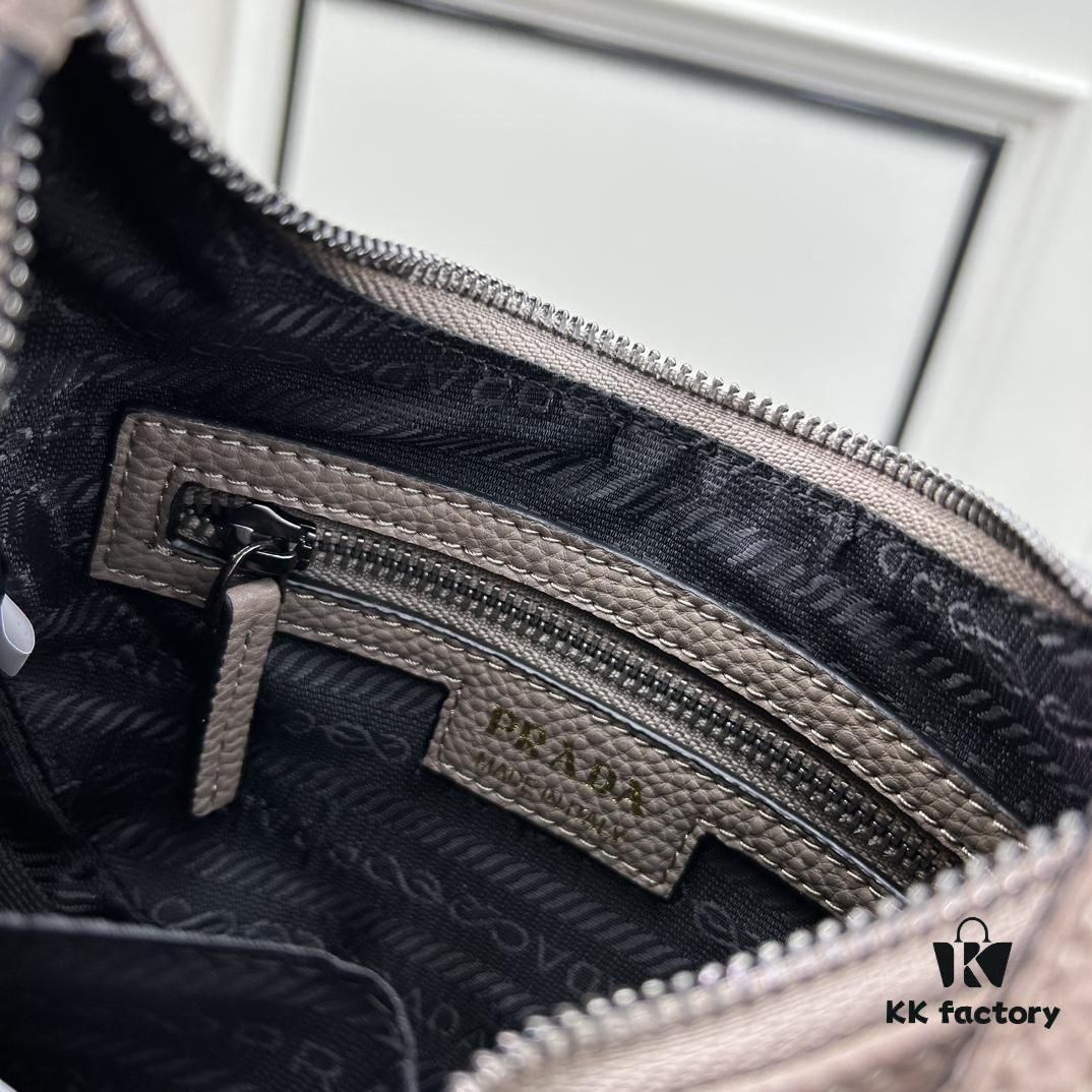 PRADA New Arrival French Elegance Winter Casual Handbag - Small Size 5003S