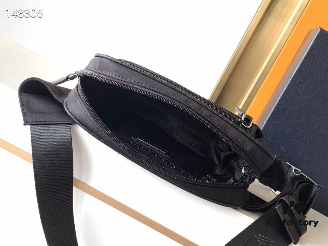 Prada Latest Model, High-End and Elegant, Fashionable and Stylish, Premium Waterproof Fabric, Super Practical