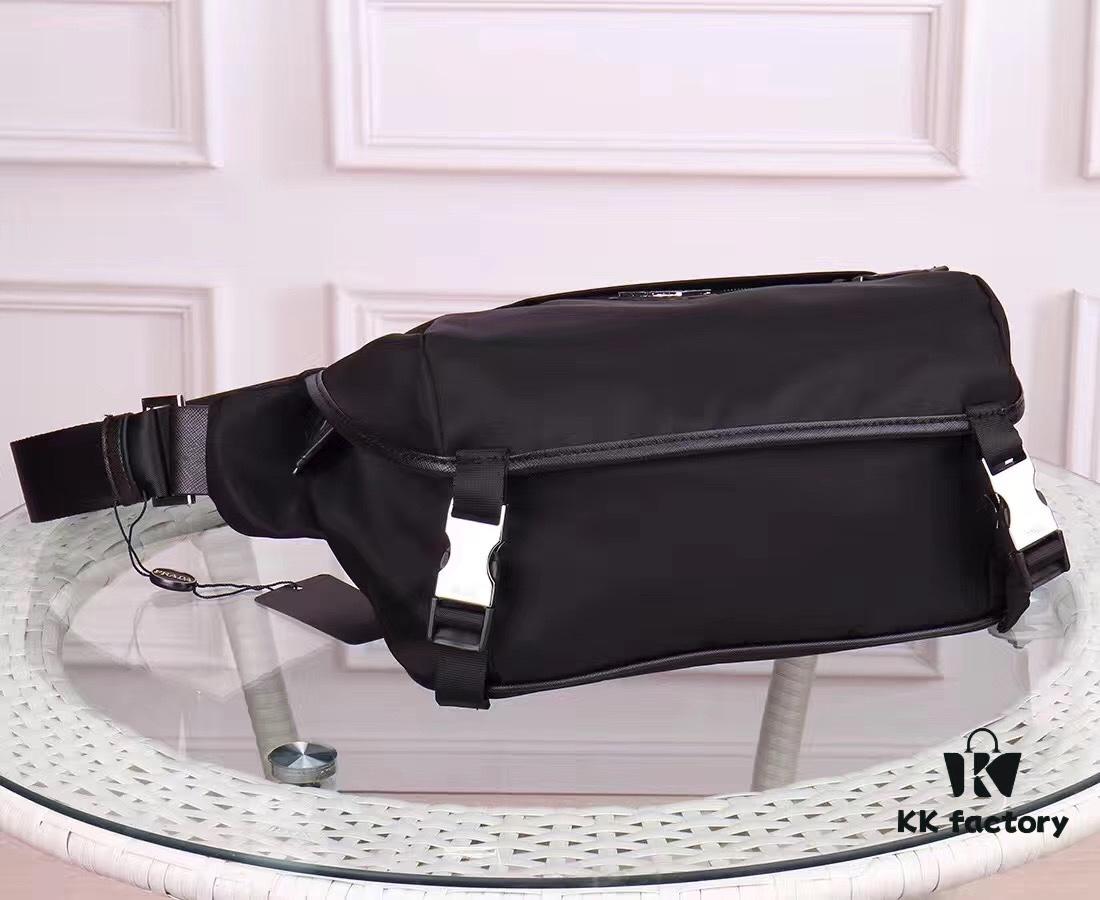 PRADA Official Website Version, Real Photo Shoot, Best-Selling Shoulder Crossbody Bag, Original Imported Fabric with Authentic Hardware, Precision Craftsmanship, Original Quality + 175 Contractor, Black Color, Model 991 = Size: W28 x H20 x D15