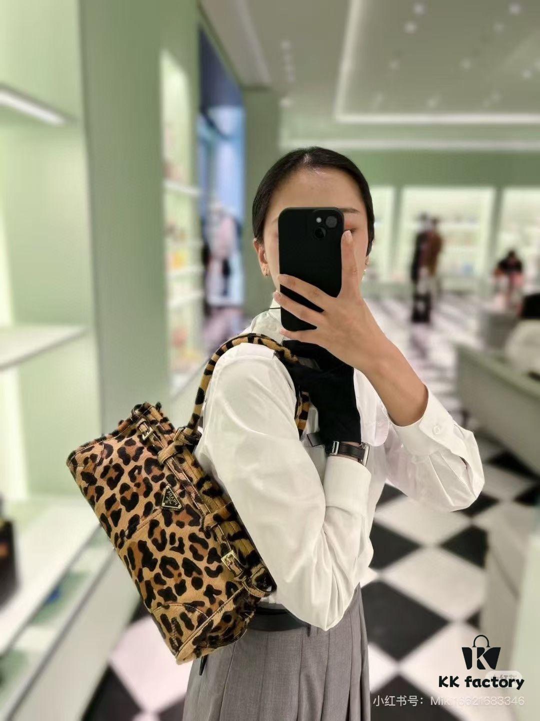 Prada Holidays ✨||| This year's Holiday collection is absolutely stunning—featuring the new leopard-print pony hair version of the best-selling bag, a wild expression of boldness. The classic lamb fur and black velvet styles remain must-have pieces for holiday season essentials.